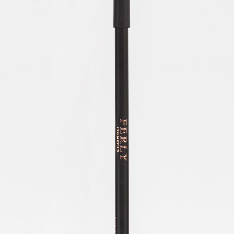 Matita Long Lasting: Colore Intenso e Tenuta Perfetta per Tutto il Giorno